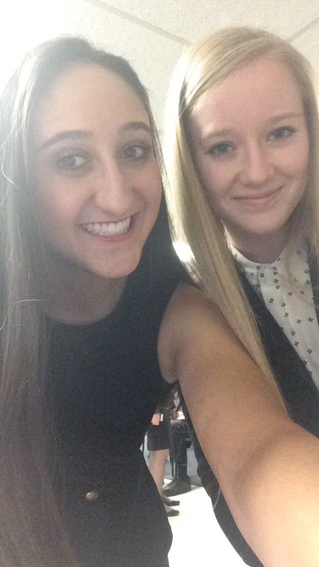 AlexaKassels's tweet photo. Happy Birthday to my favorite lab partner🔬💗 I love you sooo much and I hope it's as fun as the chemical store room😉😉 https://t.co/RCVL6OuSgh
