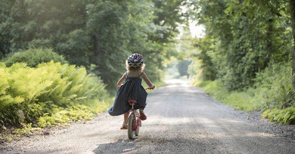 OStrigari's tweet photo. "@magicmaman_com: Apprendre à son enfant à faire du vélo : quand, comment, où ? https://t.co/9MZuwUnJXn https://t.co/itJ41gnD2O"