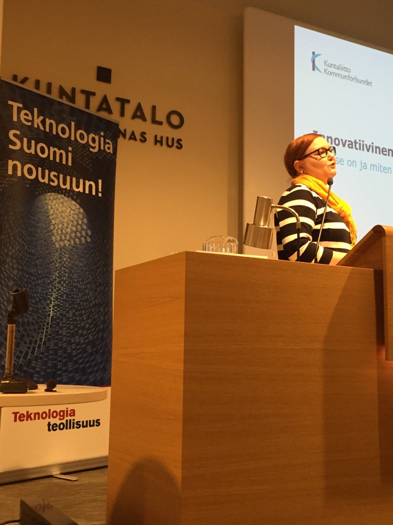 mannonen_matti's tweet photo. #innohankinta Katariina Huikko: markkinakartoituksen käyttö erittäin suositeltavaa #techind #kuntaliitto #skol https://t.co/xt1JcZ14Sp