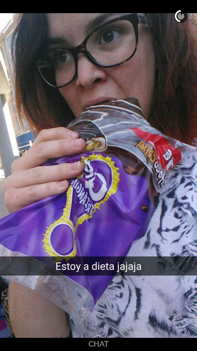 yaS_ts's tweet photo. Muy fan de la dieta de la bonita de @mavi_307 jajaja de hecho me acaba de dar ganas de empezarla mmm jaja https://t.co/yUcScPDlDw