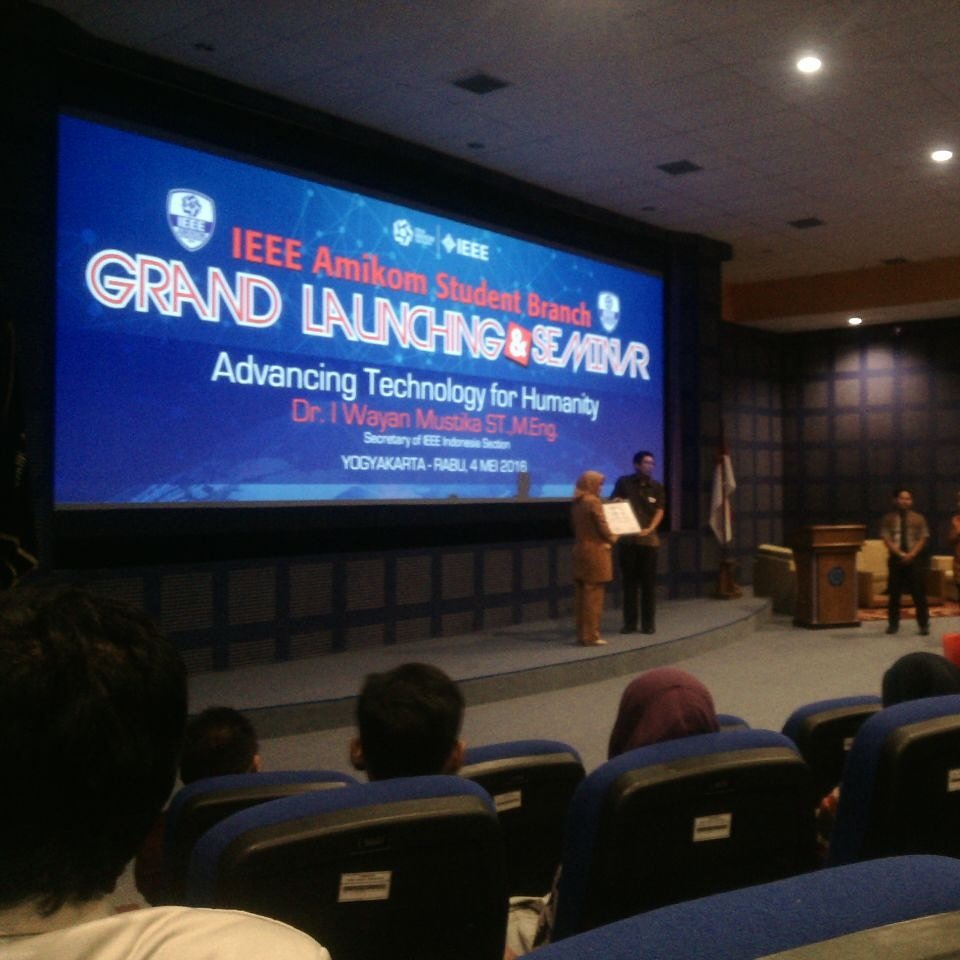 IEEE Amikom SB tweet media