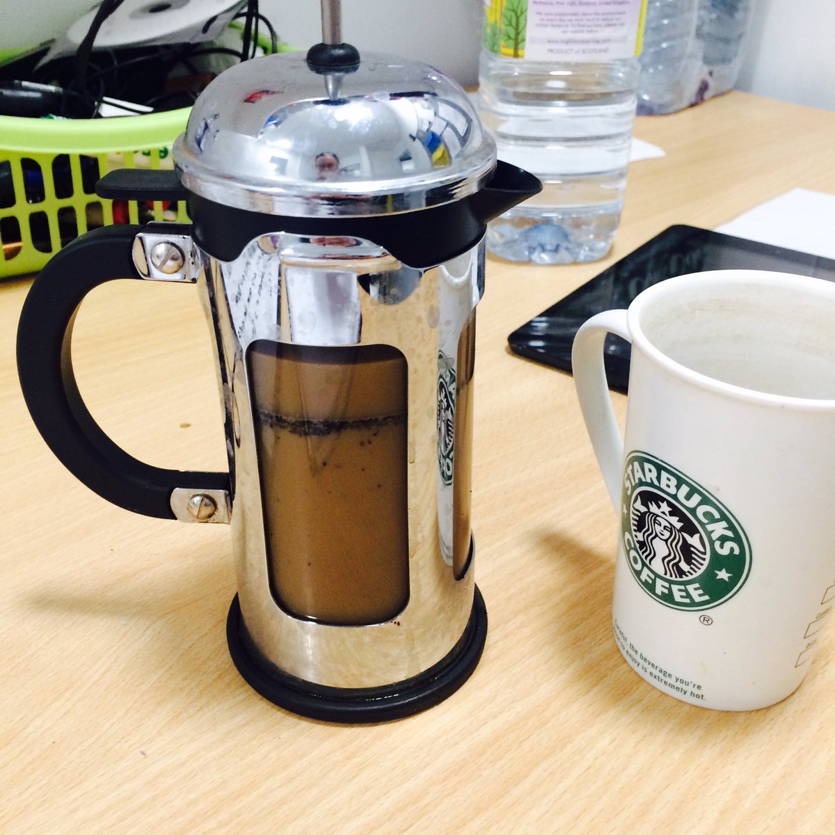 SHemmens's tweet photo. Ohhhh poo!!! Poor coffee tekkers this morning 😕#milkfail #coffee #personaltrainer #fuel https://t.co/cXW4aUvrck