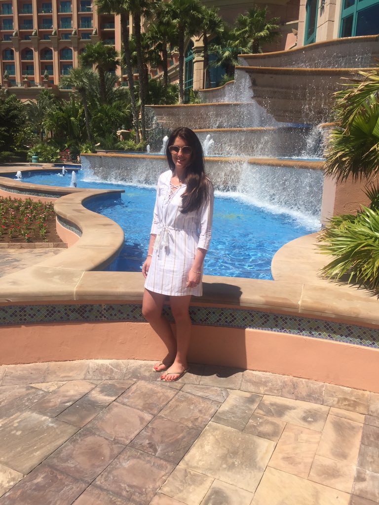 ChicRiviera's tweet photo. Sunny walks in the FLIRTINI dress ☀️✨💦🌴

#rivierachic #fashion #style #onlineshop #dress #kaftan #ootd #boho #shop https://t.co/unXbgMVIl3