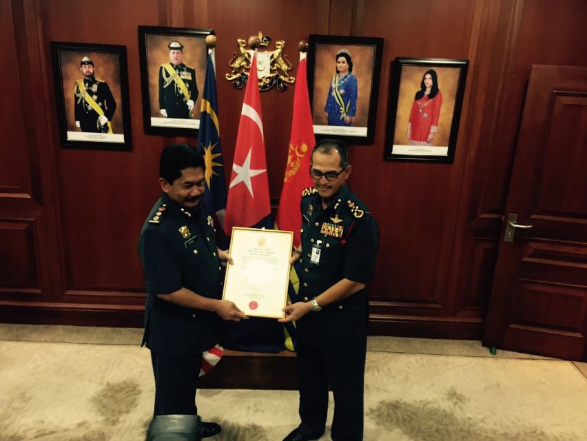TAHNIAH YB Dato' Hj. Ismail Bin Karim (SU Kerajaan Johor) atas Penganugerahan Pangkat Kehormat JBPM sebentar tadi