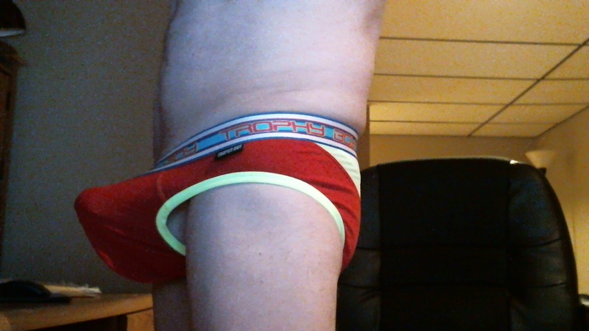 mikey70072's tweet photo. Good Hump Day everyone my new #throphyboy 1st pair https://t.co/MneLdWruDP