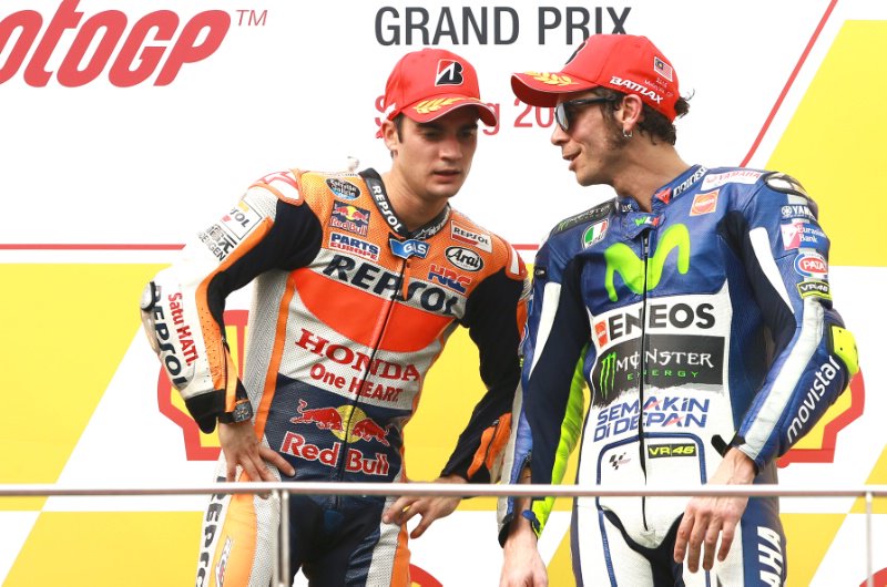 MediasetMotor's tweet photo. ¿Dani Pedrosa, compañero de Rossi en Yamaha?  Las claves de la operación 'bomba' de #MotoGP https://t.co/KoXd7Ip2T1 https://t.co/SUdlfNSpq9