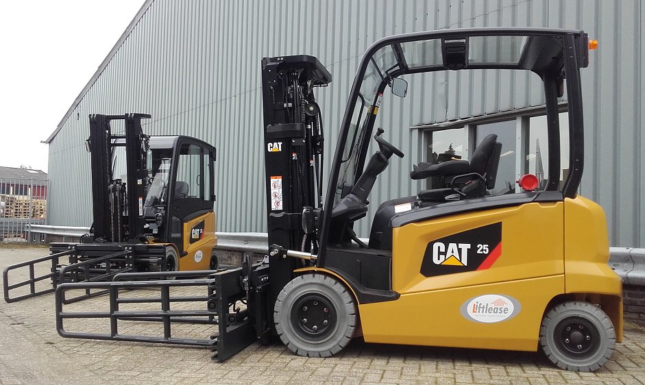Liftlease's tweet photo. #Caterpillar #EP25N #stabau #balenklemmen voor huurklant, lees liftlease blog https://t.co/w7Qv6C7DwN https://t.co/s3MIxrHGWM