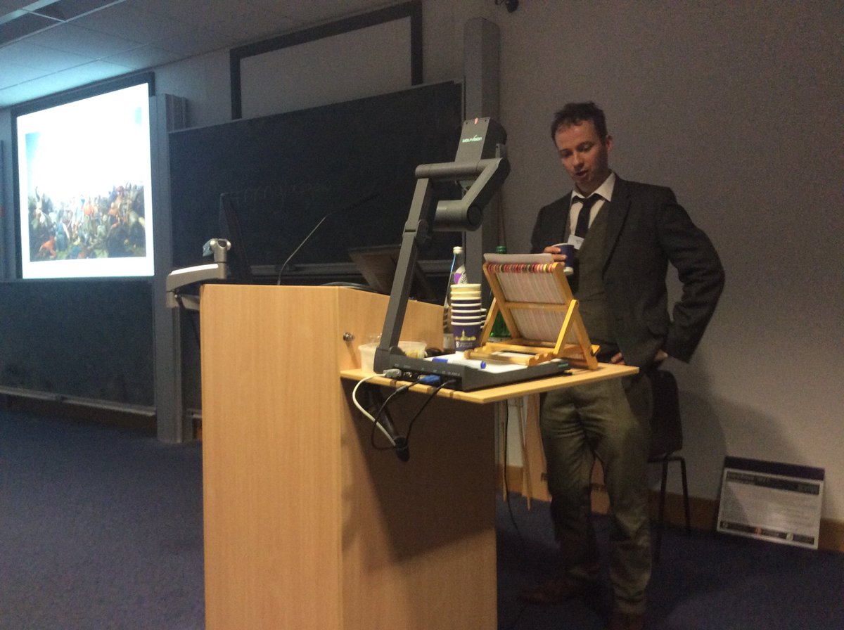 NRNGlasgow's tweet image. Dr Steve Ashby exploring interdisciplinary bridges between archaeology, science, understanding the past. #nrnglasgow