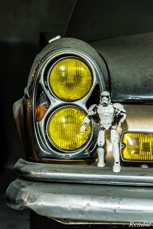 monderendar's tweet photo. Happy @starwars day  ! #LEGO #MayThe4thBeWithYou #StarWarsDay  #photography #MercedesBenz #oldtimers #Stormtrooper https://t.co/lsaxp62MCX