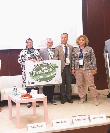 İzmir fuarında ' konuşmacı olarak katıldık' tşk ederiz