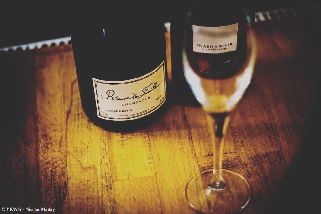 YKWeb's tweet photo. Let's start the day with some golden bubbles of @PicardBoyer. #champagne #winelover https://t.co/hlilOjRsfd