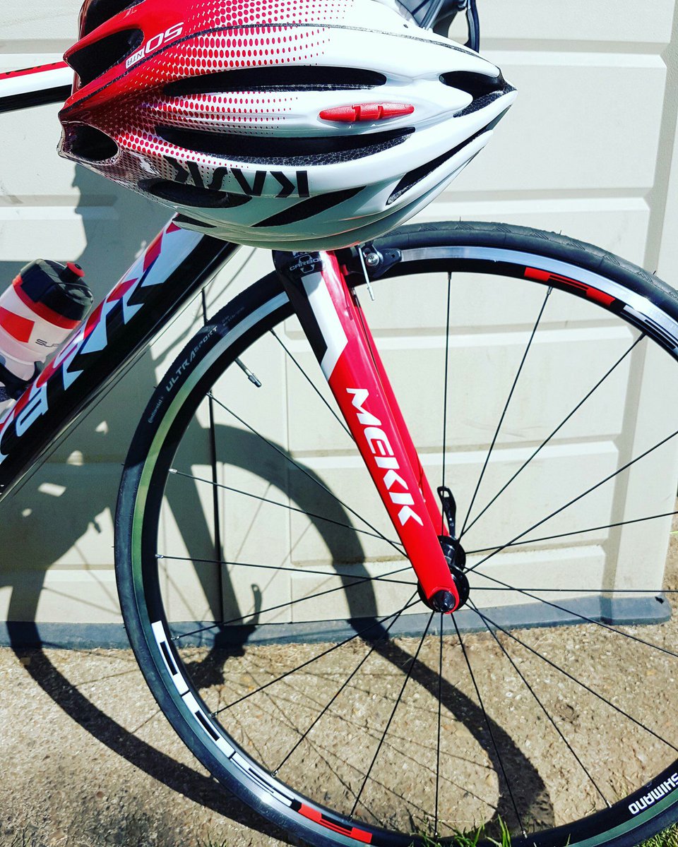 <a href="/MEKKBicycles/">MEKK Bicycles</a> <a href="/MEKKbike/">MEKK Fan Club UK</a> @ShimanoROAD @KaskHelmets lovely day to #ridetowork