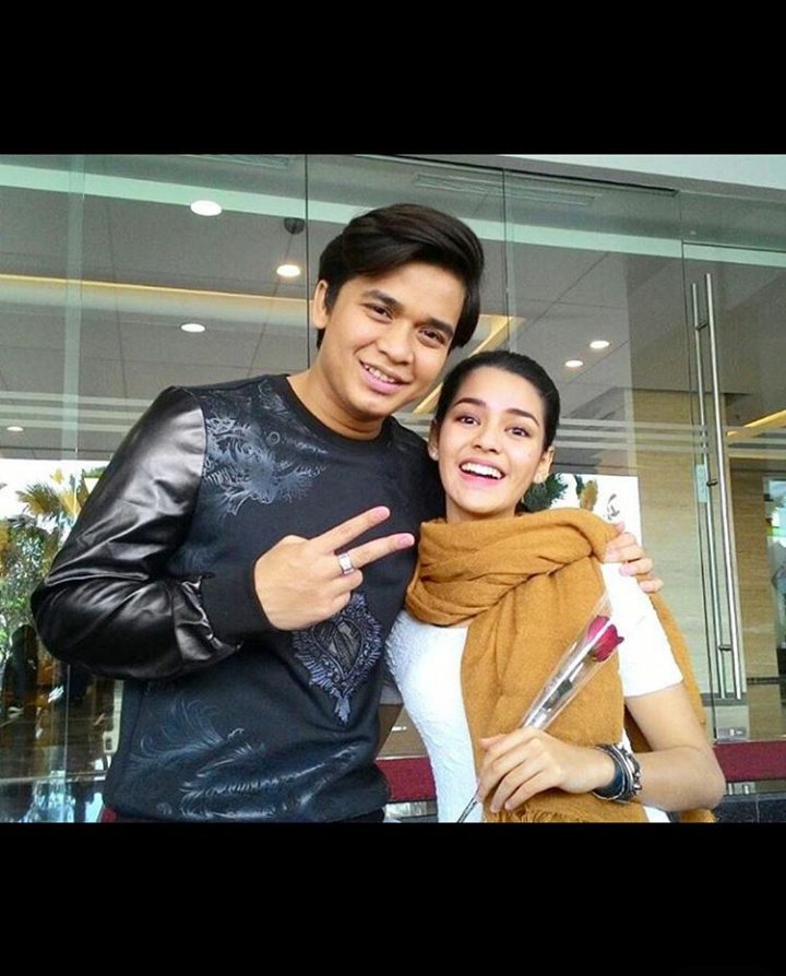 Hallo selamat sore BilsanAtic!!! Selalu senyum gigi pepsodent yaa all, gk usah dengerin perkataan orang!!!