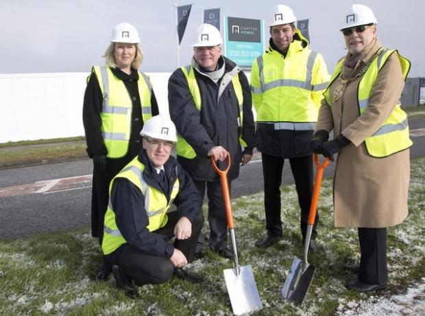 TheNorthernEcho's tweet photo. Housebuilder vows to deliver new jobs as Newton Aycliffe development starts https://t.co/RvuStpF6ox https://t.co/6bTNV0QuQ8