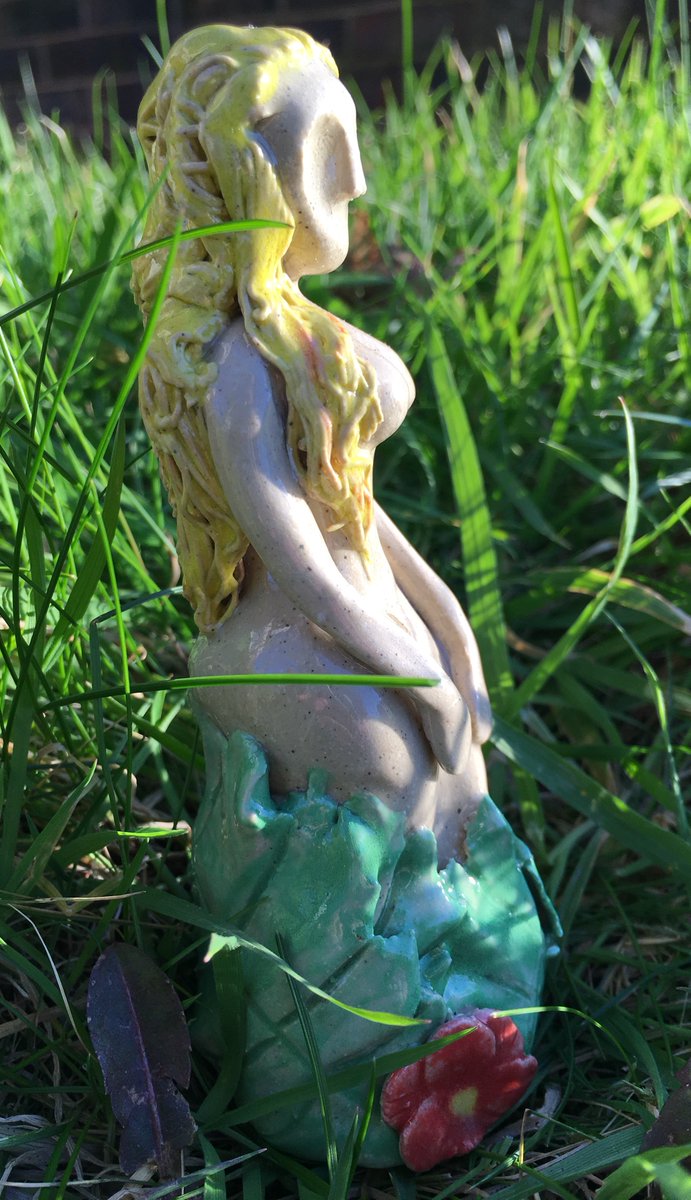 Creative_Swede's tweet photo. New small statue in my shop =) https://t.co/D3QLjxi7Qu via @Etsy @HandmadeHour @Craft_Hour #devoncrafts https://t.co/Dbv7KLEajL