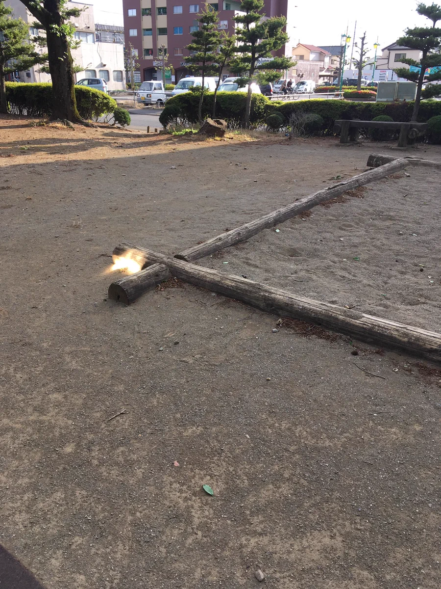 【RPG】息子と公園に行ったら重要アイテム見つけたｗｗｗ