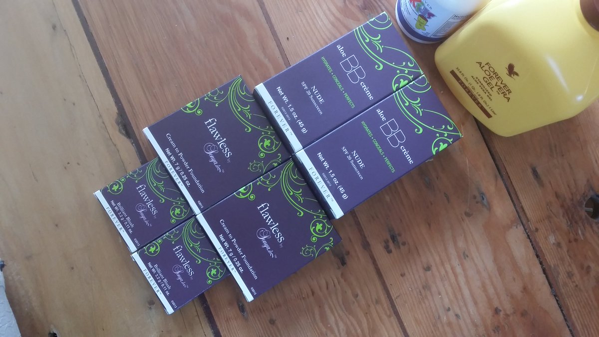 ClewesEmma's tweet photo. Seeing double with this order .... our makeup is on 241 &amp; it's fab! #makeup #skincare #crueltyfree #ad #bogof https://t.co/LWaZc2WCgv