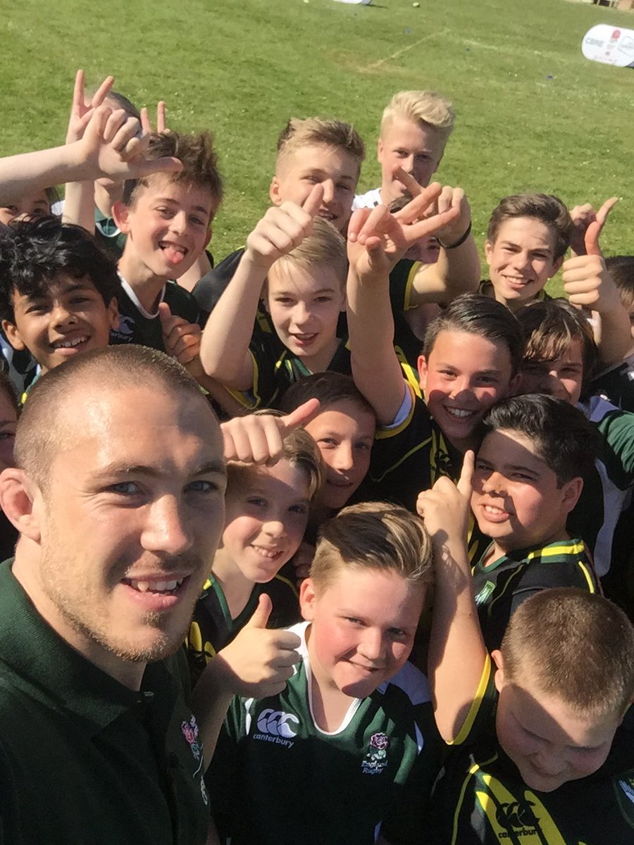 mikebrown_15's tweet photo. Launching @thankyourugby today Celebrating 100 schools graduating from #CBREAllSchools. Share your support for rugby https://t.co/xZpzeieQG3
