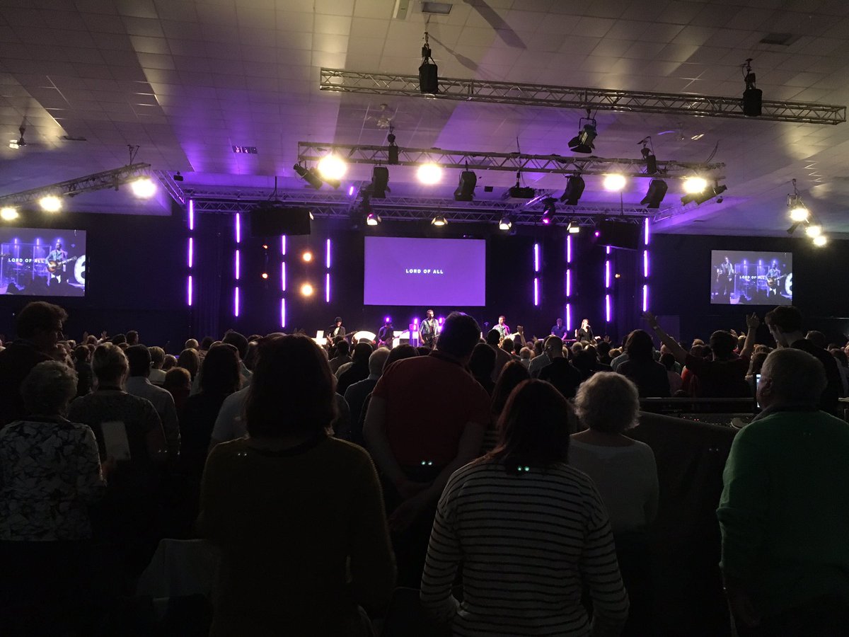 ACUKcentres's tweet photo. Excited to be at @AOG_GB #ST16 - getting to know 1,500 exemplary church leaders! https://t.co/bVTKrWokll