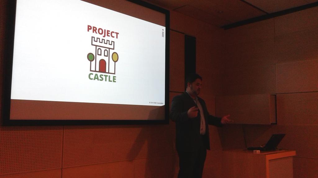mangelcalvo's tweet photo. Luis Guirigay hablando del nuevo proyecto IBM Verse onpremise #ESLUG2016 https://t.co/6V62S33vzN