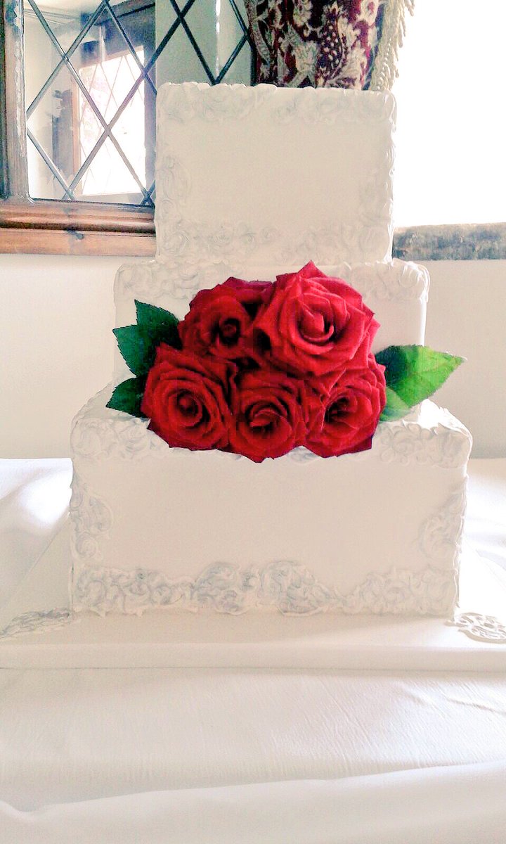jancaraC's tweet photo. We supply #celebratory cakes and corporate #cakes for all occasions https://t.co/IhKyK8khV1 https://t.co/rHh7Zp1r68