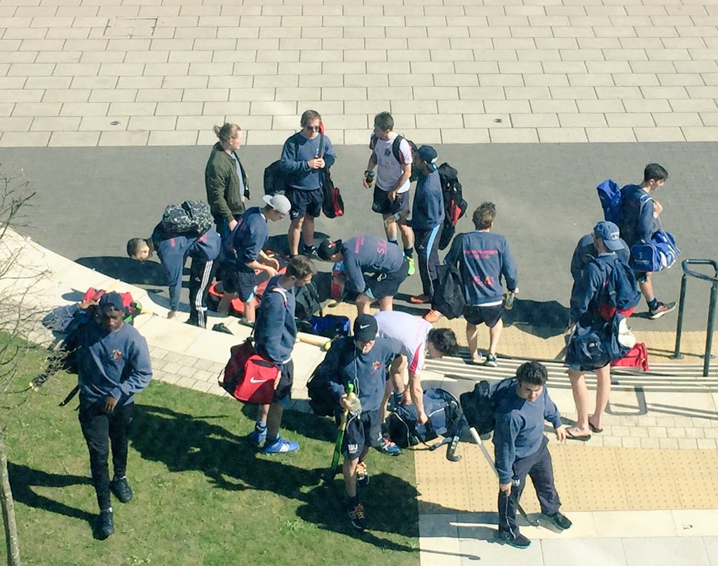 BournemouthLax's tweet photo. @BournemouthUMHC with a team like that how can you not kick ass 💙 #teamtalk #stalkers https://t.co/HF4i8VT8AG