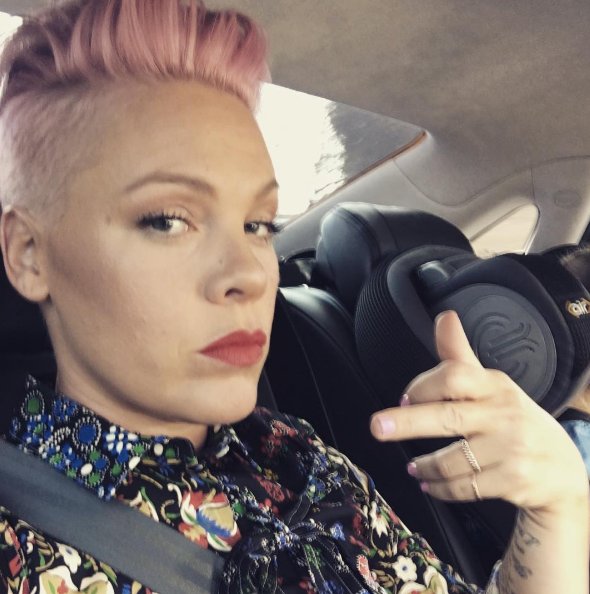 nova100's tweet image. Guys ICYMI @Pink has brought back the iconic 'pink hair' 

Are you #lovinit or #hatinIt

Just Like Fire #NowPlaying