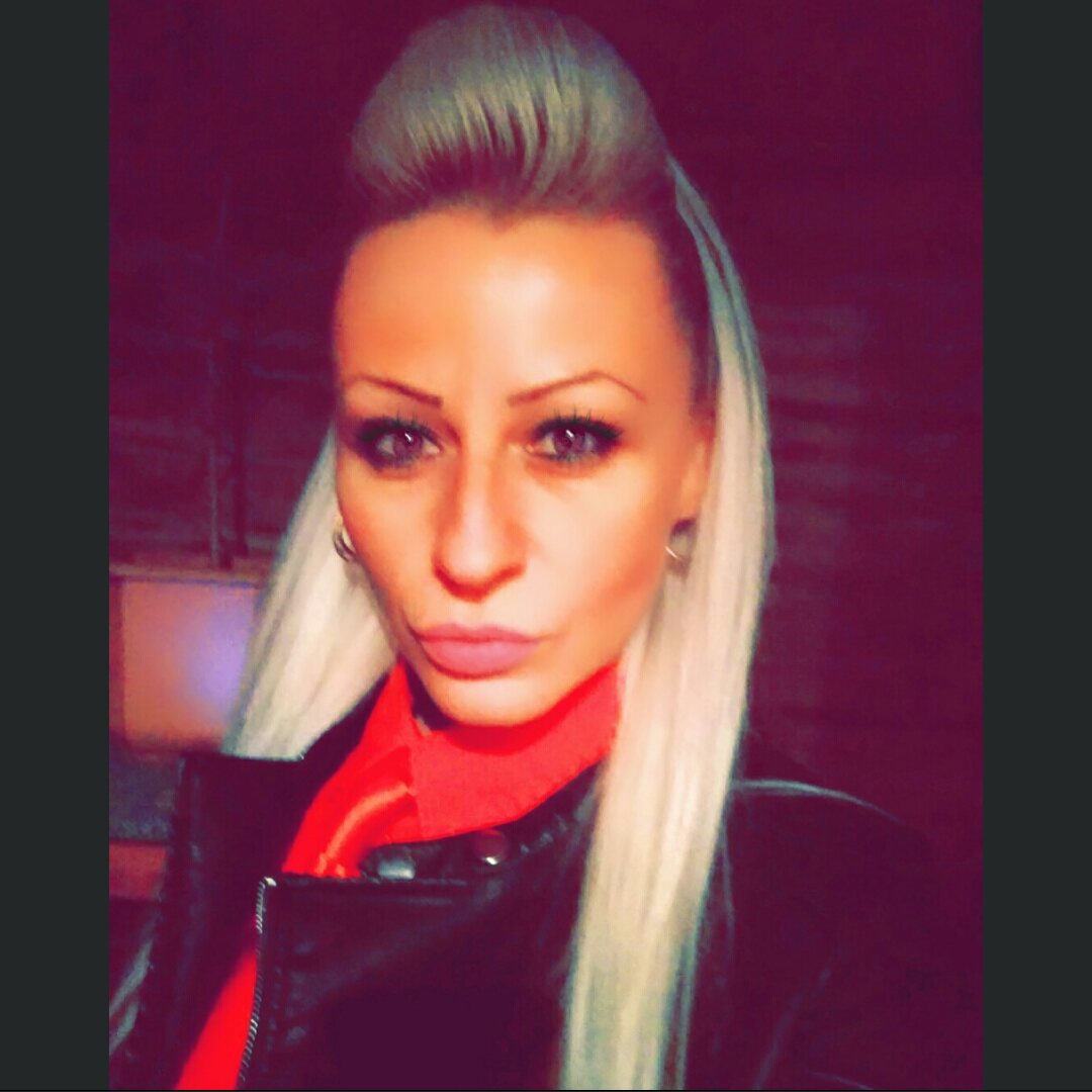 rosemodelcz's tweet image. Good morning all beautiful people 😘 #beautiful eyes #ModelingGoals #makeup #selfie