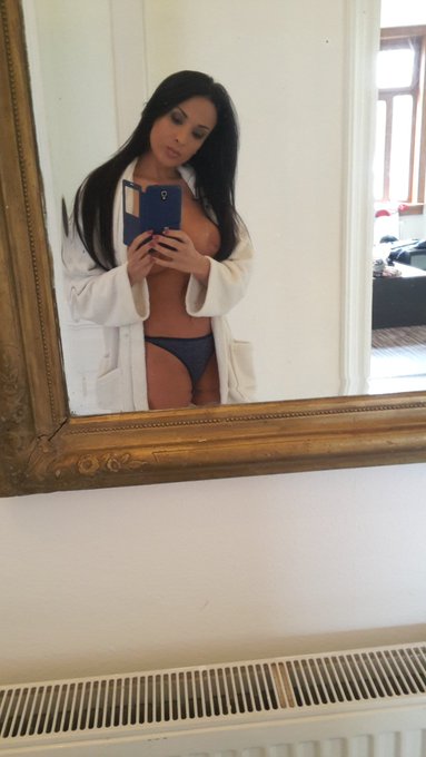 Shooting in Budapest for @DDFNetwork 
 I m going to be very submissive ? https://t.co/dPK9pUj0UM