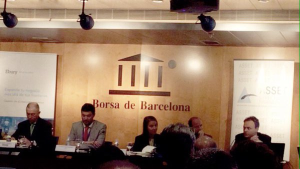 jesicachacon's tweet photo. Pásate por la #BolsaDeBarcelona y @EburyES te dará pistas de cómo #internacionalizar tu negocio
#ASSET #WhatBorders https://t.co/EHXxwBaY7u