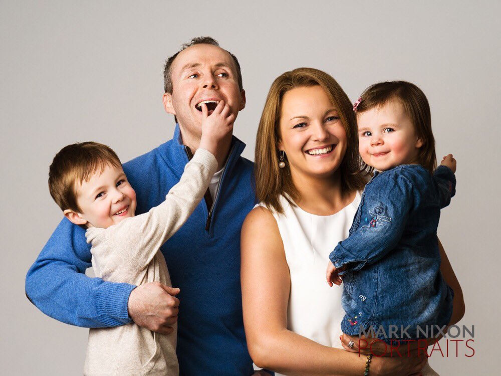 MarkNixonStudio's tweet photo. A nice natural family portrait. Thanks for allowing me to post Charlie Maguire https://t.co/eGtyT5WhjK