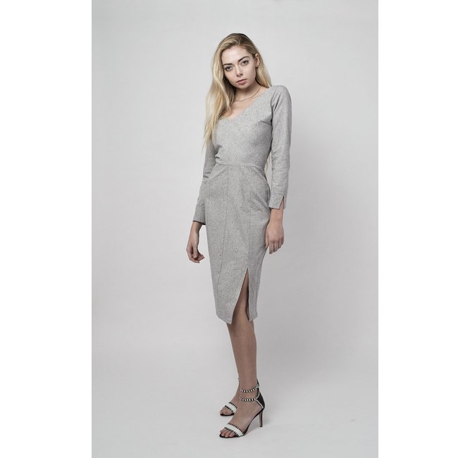 Arkins | #Sustainable Work Wear - grechenscloset.com/arkins-sustain…  Via. <a href="/greedygrechen/">grechen</a>