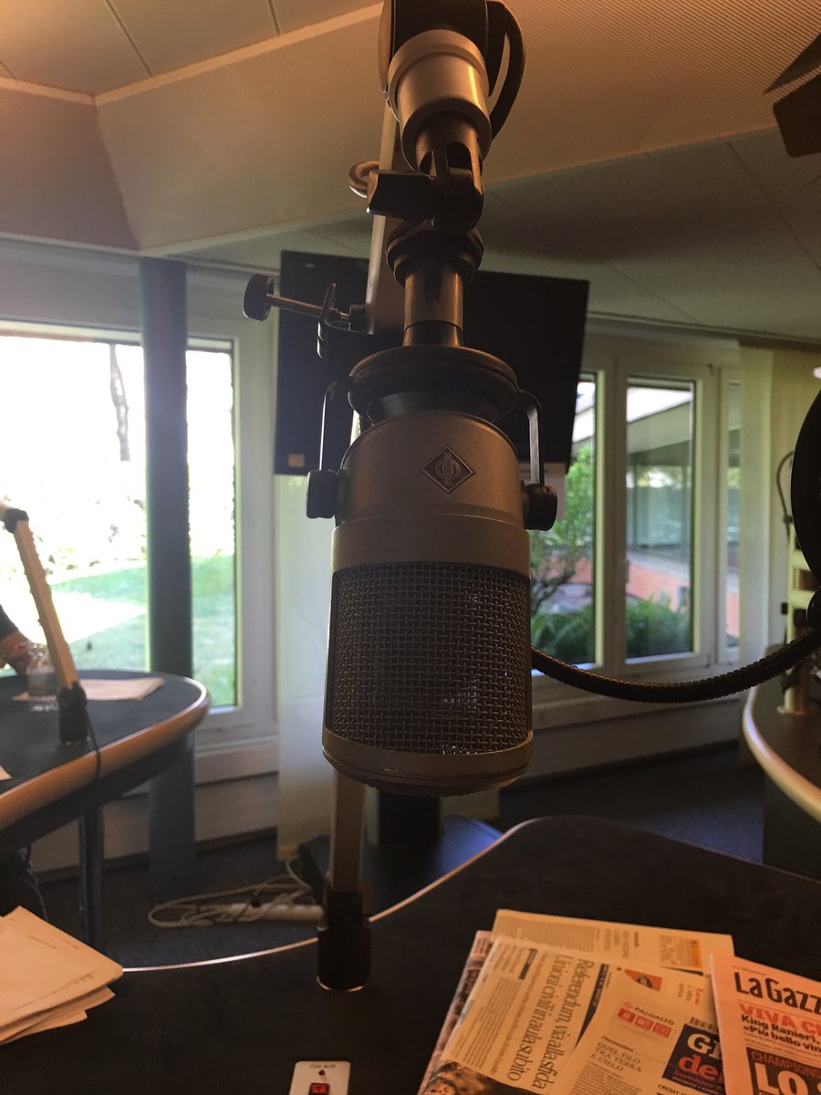 Live on Rete Tre talking about university life! <a href="/USI_INF/">USI Faculty of Informatics</a>