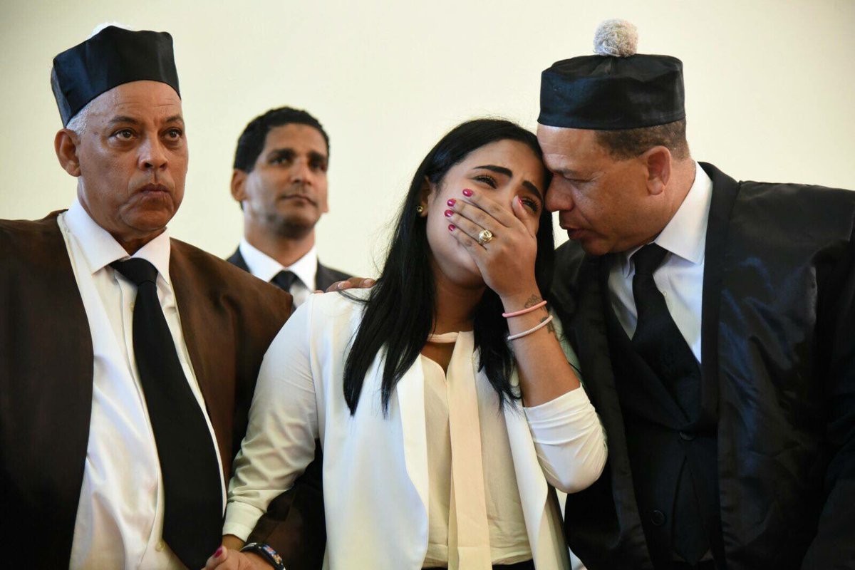 SoyElJefe_'s tweet photo. La mujer de vakero está más buena que tú https://t.co/OUdDeuMcBx