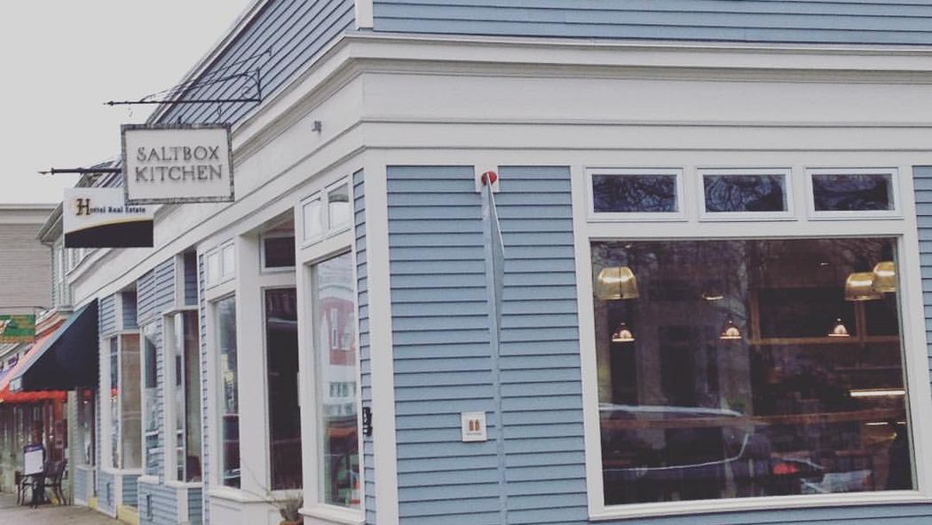 EaterBoston's tweet image. .@SaltboxFarm plans to launch a brewery and has a Kickstarter campaign to raise funds boston.eater.com/2016/5/4/11590…