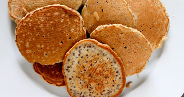Moncoachdotcom's tweet photo. Pancakes au quinoa rouge (9 g de protéines sans #lactose) riches en protéines : https://t.co/Pj7cp5GktP #recette https://t.co/TYeD1raybR