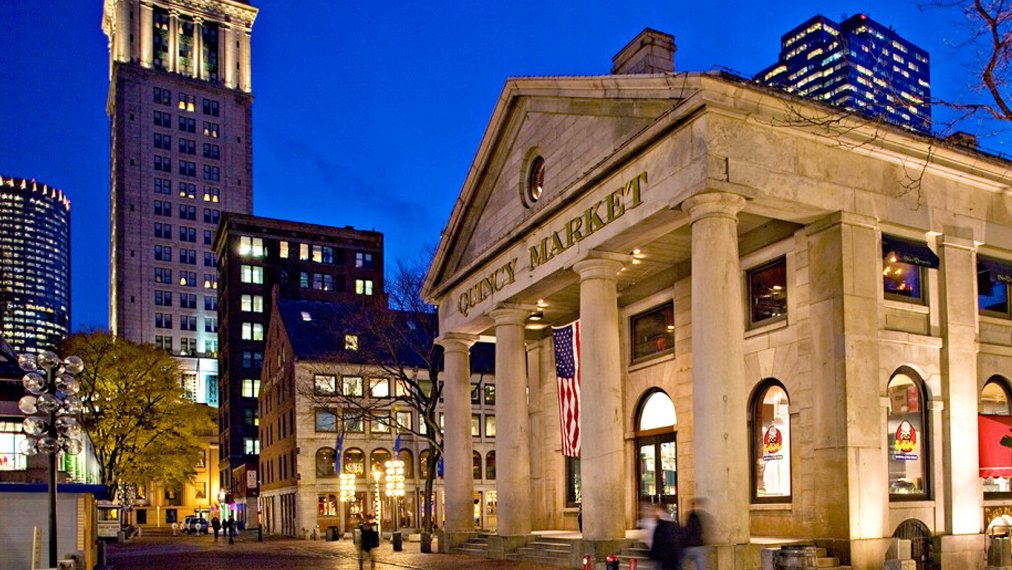 From Faneuil Hall Marketplace to Fenway Park. Where is your favorite place to take your family in #PricelessBoston?