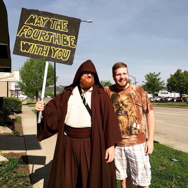 zoneCG's tweet image. Last year's special May 4th guest with our editor Dan! #MaytheFourthBeWithYou