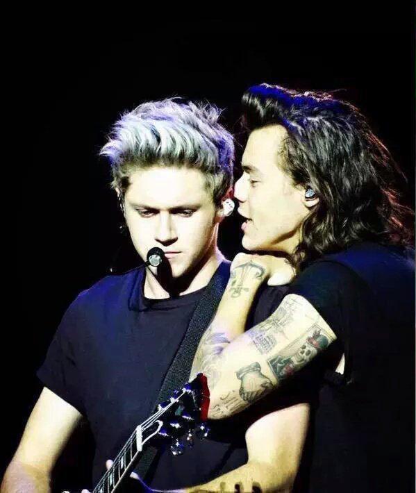 NIGARLOVES1D's tweet image. Time just tied me up with its high,fast movement,Hard to get out from.
#ILoveOneDirection
IT IS OUR HISTORY....