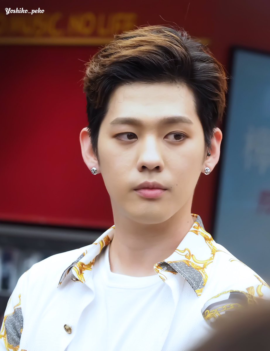 yoshiko_peko's tweet photo. 2016/04/28
SHIBUYA TOWER RECORD 2부
#BIGFLO #RON #빅플로 #론 
(@BIGFLO_RON) https://t.co/PTMx3OQP4a