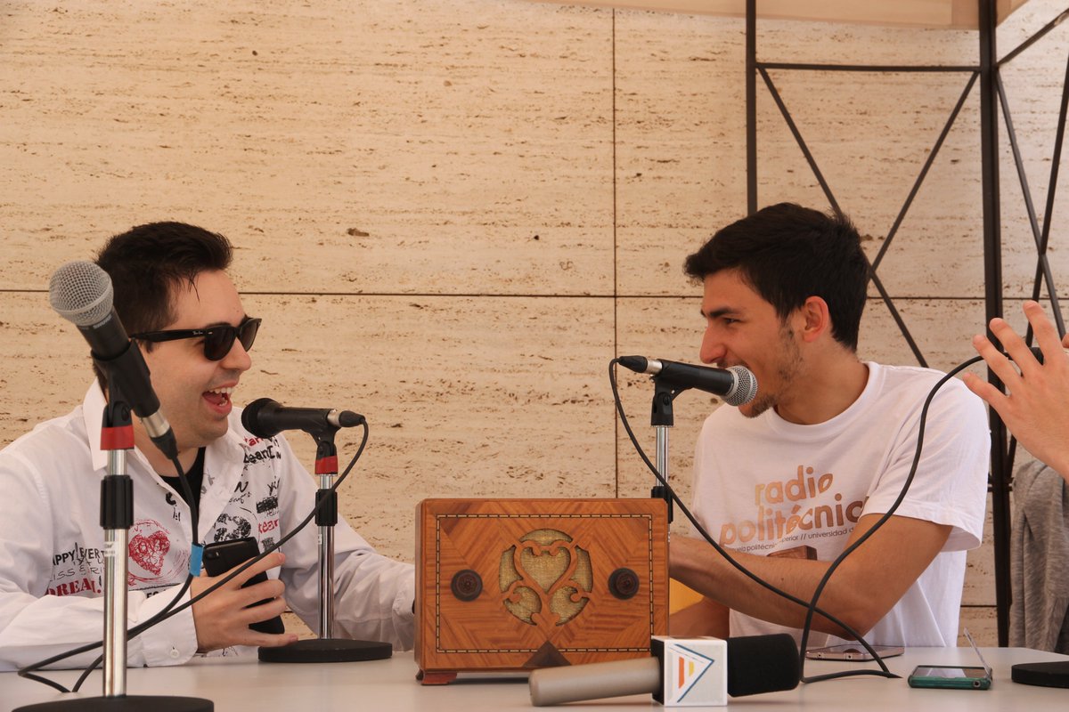 radiodelaUA's tweet photo. El gran Isma @Linkito93 comienza nueva etapa de técnico en Radio San Vicente ¡Mucha suerte compañero! https://t.co/0dYTyRjihc