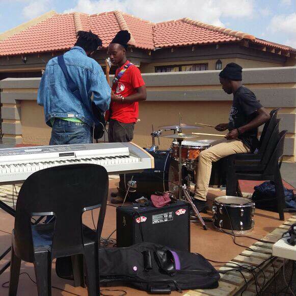 NoSongz_LIVE's tweet photo. No Songz Playing smooth sounds at Love Kasi Market #SoundCheck #NoSongz https://t.co/JrTyNSmQZx