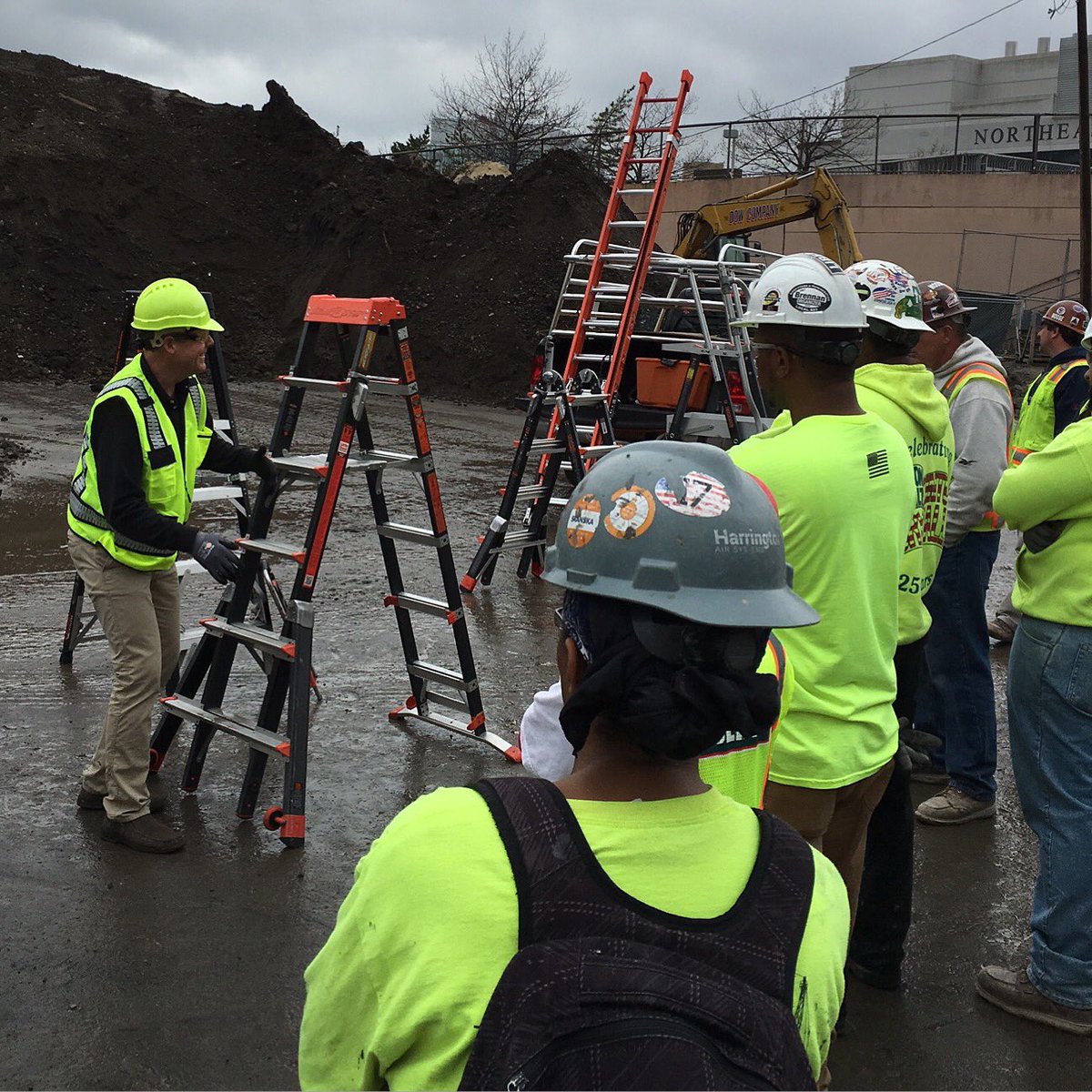 Ladder Safety training at the <a href="/Northeastern/">Northeastern University</a> #ISEC project from #LittleGiant #SafetyWeek2016