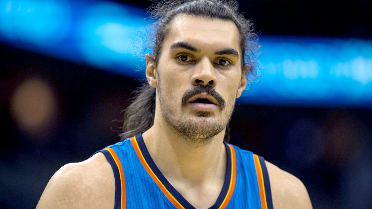 BuzzBeatBlog's tweet photo. Steven Adams: "La città dove sono nato in Nuova Zelanda puzza di scoregge, ma non è male. Ti ci abitui."
IL. CAPO. https://t.co/aSm5iZGCSf
