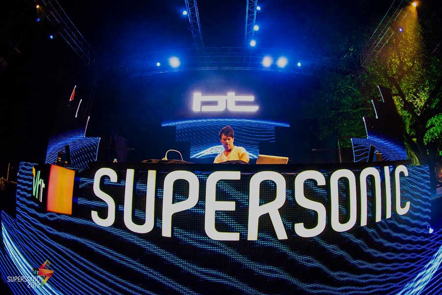 goatripsindia's tweet photo. #SUPERSONICMUSICFESTIVAL: This is a 5-day festival which is held every year. https://t.co/0rlY2xw6K9  #GoaTripsIndia https://t.co/swUKJwRw44
