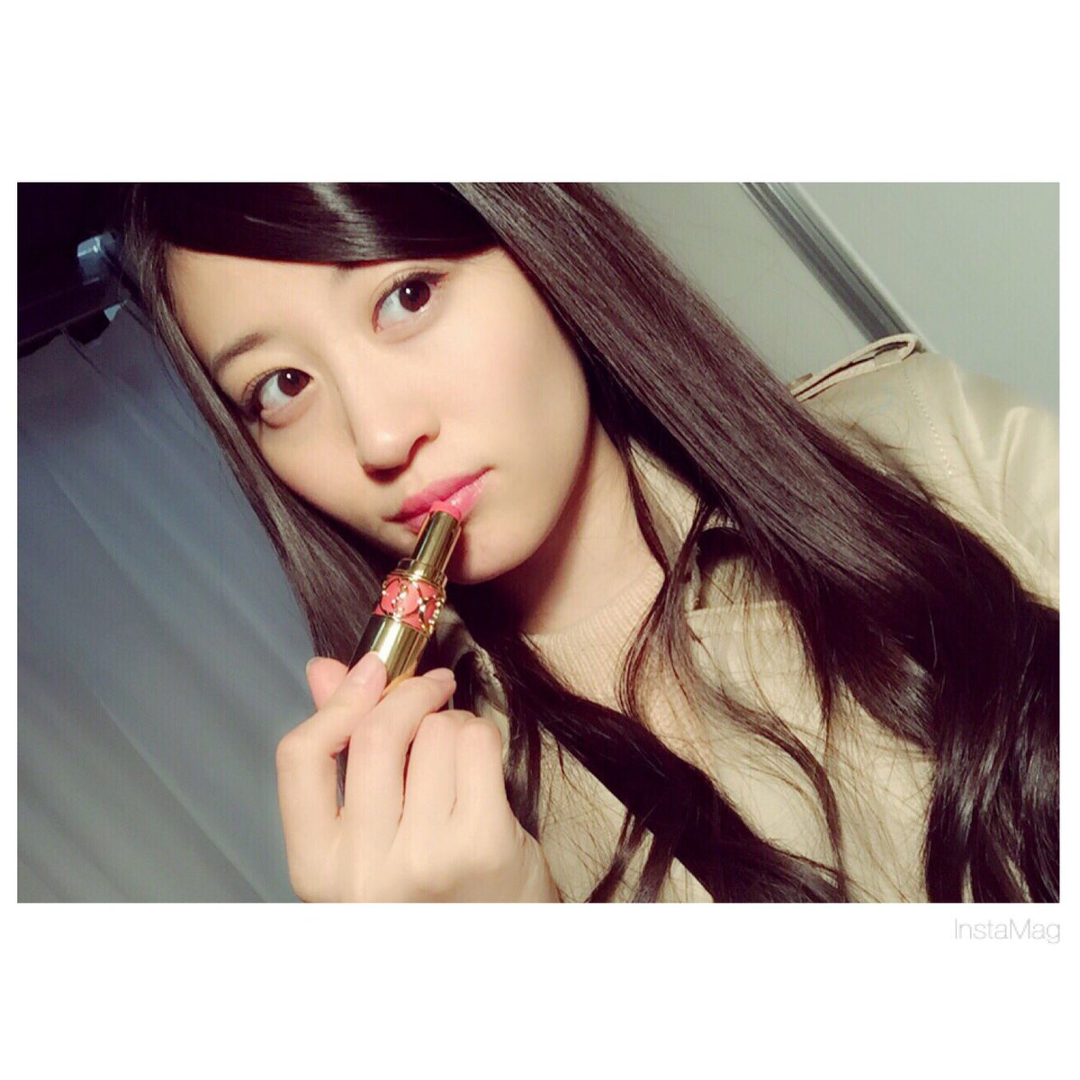 jonishi3's tweet photo. サイン握手会2部から8部までありがとうございました😢
やっぱり皆さんは優しいなぁ😢

明日は1部からだ！！
朝早いけどよろしくお願いします❤️
塗り塗り写真②💄笑
#ysl
https://t.co/cKjIciVS2h https://t.co/QuPFkU1HF1