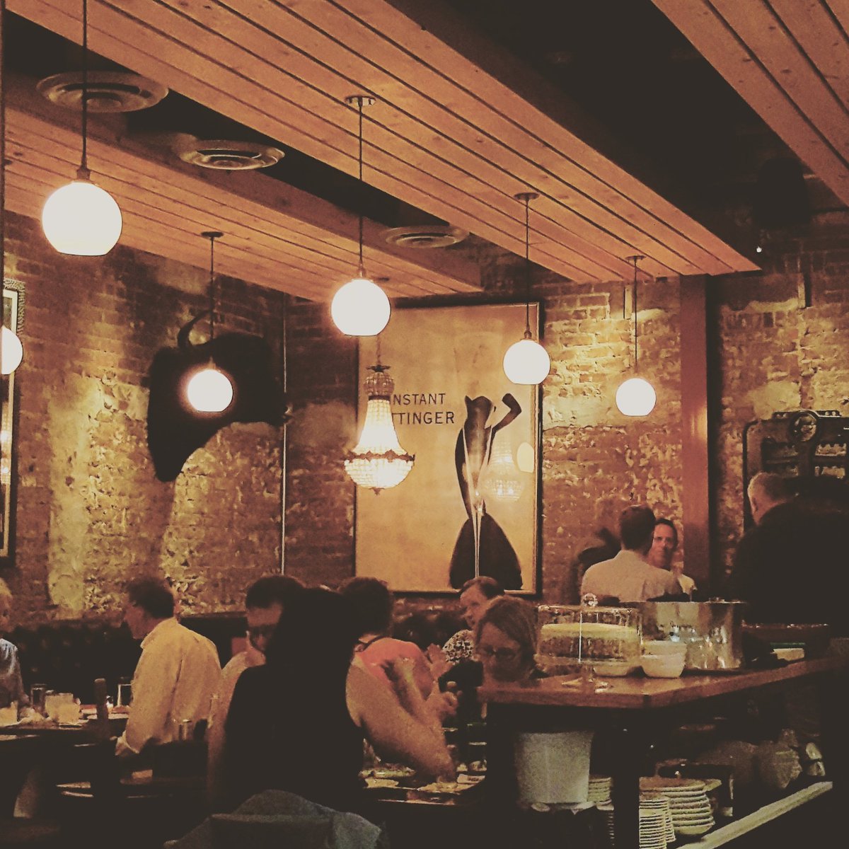 trianglexplorer's tweet photo. First visit to @BarVirgile last night. Nice spot for drinks &amp; bite to eat before a show at @DPAC. #Durham #Cocktails https://t.co/b02V8OR4OB