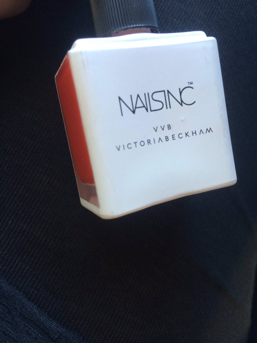 sianmarielondon's tweet photo. @R0bertaLee @nailsinc I'm a BIG fan of this too! #vvb #judored #nailsinc https://t.co/PJELQovsPM