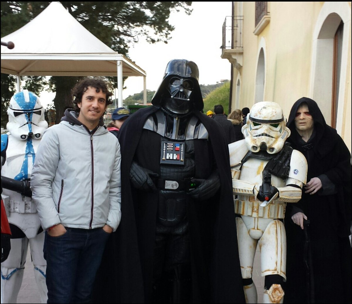 marcoruffino84's tweet photo. Mi sta accadendo qcs, nn sono il jedi che dovrei essere.Voglio di più e so che nn dovrei... #StarWarsDay #Darkside https://t.co/eWc6lB2EHn