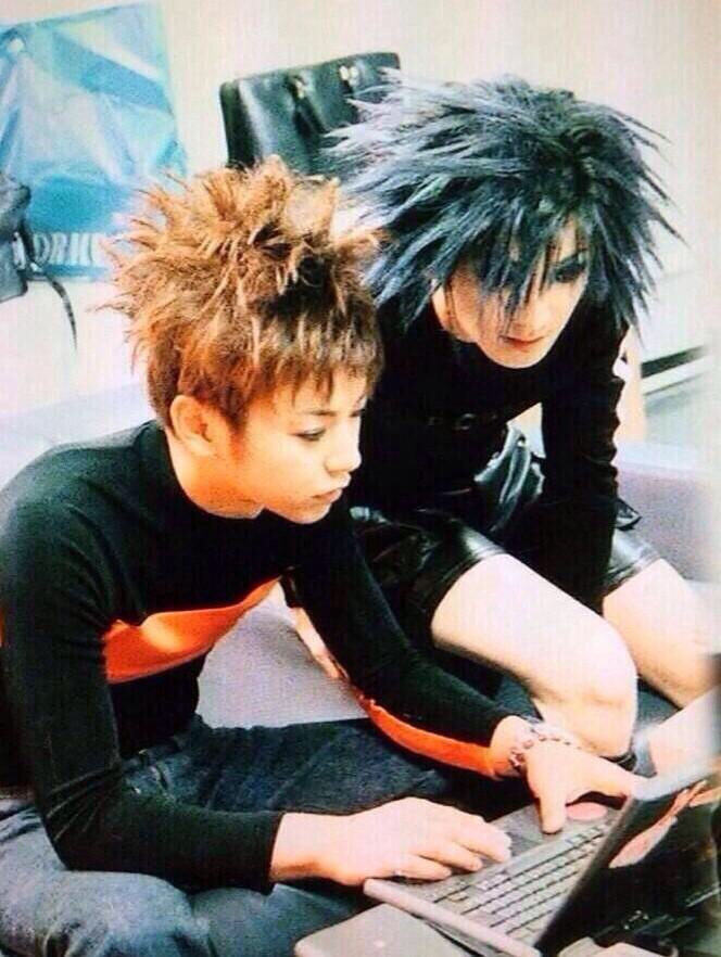 _lukaxxx's tweet photo. 下手が仲良し

 #死という言葉を使わずに死を表現してみろ https://t.co/lWzajRaivt